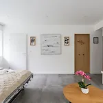 アパート Near Vienna - 80m2 - Garden - Near Vienna - Workers&families プルカースドルフ