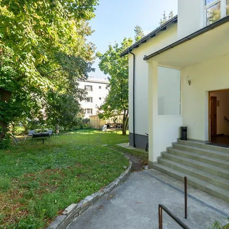 アパート Near Vienna - 80m2 - Garden - Near Vienna - Workers&families プルカースドルフ