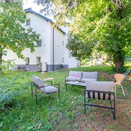 Near Vienna - 80m2 - Garden - Near Vienna - Workers&families Lägenhet *